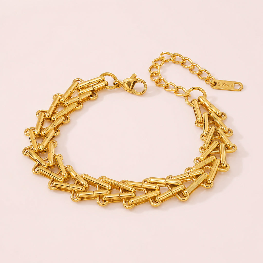 Pulsera de eslabones en capas Valentina Gold: cadena gruesa llamativa