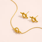 Amara Gold Knot Cuff Necklace– Waterproof & Anti-Tarnish
