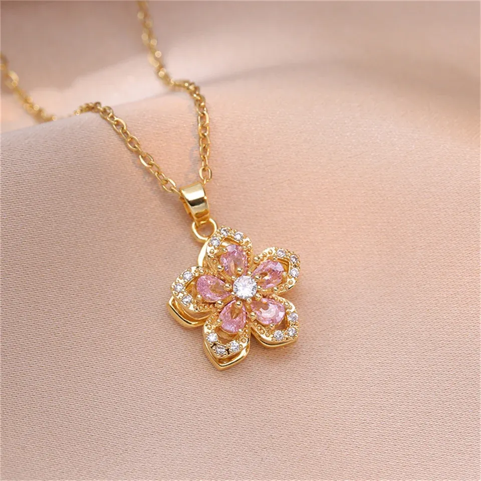 Fleur Gold Blossom Cluster Necklace - 316L Stainless Steel Floral Pendant Necklace